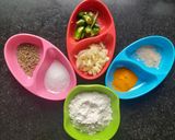 A picture of step 2 of Kulith kadhan(soup).