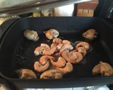 Foto del paso 2 de la receta: Paella en sartén eléctrico
