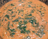 Foto del paso 4 de la receta: Salsa de tomate con espinacas