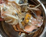 A picture of step 2 of Crab Curry.