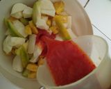 Foto langkah ke 4 dari resep Rujak Kedondong.