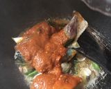 Foto langkah ke 3 dari resep Ikan dencis tumis merah (onkottumehmirah).