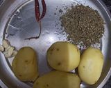 A picture of step 1 of Methi Aloo.