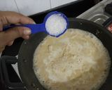 A picture of step 2 of Butterscotch sooji sheera.