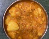 आलू की ग्रेवी वाली सब्ज़ी (aloo ki gravy wali sabzi recipe in Hindi) रेसिपी चरण 7 फोटो