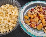 Foto del paso 1 de la receta: Budín de manzanas procesadas marmolado