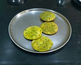 A picture of step 5 of Green Peas Masala Poori.