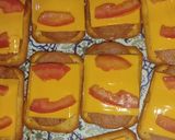 A picture of step 6 of Pepperoni Crackers 😋.