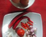 Foto langkah ke 1 dari resep Telur Ceplok Sambal Tomat 🍳🍅.