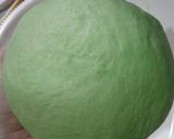 Foto langkah ke 3 dari resep Pandan Wool Roll Bread.