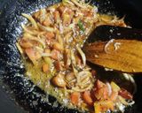 A picture of step 4 of Rice flour Noodles.