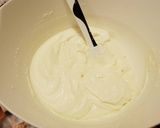 Fehércsokis túró musse torta recept fázis 3 fotója