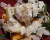 Foto del paso 6 de la receta: Ensalada de canónigos, mango, melón y huevo poche