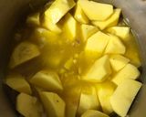 Foto del paso 3 de la receta: Pollo a la olla con puré