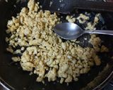 A picture of step 1 of Egg fried rice.