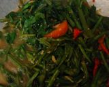 Foto langkah ke 4 dari resep Tumis Genjer Pedas.