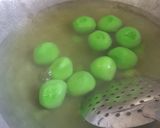 Foto langkah ke 3 dari resep Klepon ketan isi gula merah.