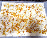 Foto del paso 3 de la receta: Pizza margarita con huevos de codorniz
