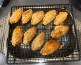 A picture of step 3 of Baked Chicken Wings - Perfect and WOW with a beer :P - Enjoy.
