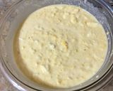 Foto del paso 3 de la receta: Budín de choclo, tomate, queso y cebolla