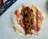 A picture of step 5 of Chicken kathi rolls.
