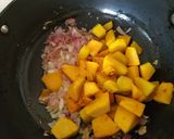 A picture of step 4 of Orangy Pumpkin.
