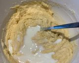 A picture of step 3 of Lemon cupcakes.