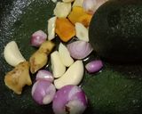 Foto langkah ke 1 dari resep Soto ayam.
