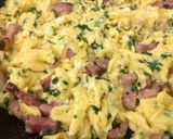 Medvehagymás tojásrántotta recept fázis 11 fotója