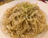 Foto del passaggio 4 della ricetta Linguine al sugo di porri