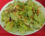 Foto del paso 2 de la receta: Ensalada de pollo y brie con salsa de mostaza y miel