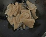 Foto langkah ke 1 dari resep Tips menggoreng kerupuk tebal tapi renyah tanpa dijemur.
