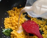 Foto langkah ke 5 dari resep Salted Egg Sauce.