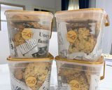 A picture of step 2 of Banana baked with honey & Oatmeal Cookies.