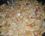 A picture of step 3 of Macaroni with chicken.