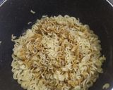 Foto langkah ke 2 dari resep Mie Goreng Seafood ala Resto Chinese Food.
