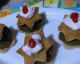 A picture of step 5 of Spinach chana tikki mini burger.