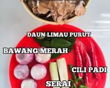 Gambar langkah 1 resipi Siakap Masak Lemak Putih.