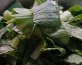 Foto langkah ke 2 dari resep Cah Sayur Udang.