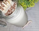 A picture of step 4 of Banana cocoa milkshake.
