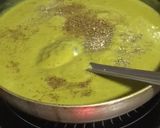 A picture of step 8 of Cream of Broccoli Spinach and Walnut Soup.