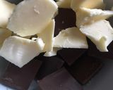 Foto del paso 4 de la receta: Tarta de cumpleaños de chocolate con mermelada, para Mar y Pol