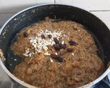 A picture of step 4 of Panchratna halwa.