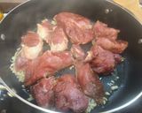 Foto del paso 2 de la receta: Lomo de cerdo al vino con patatas