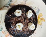 A picture of step 6 of Oreo biscuits cake.