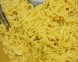 A picture of step 3 of Maggi.