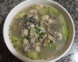 Hình bước làm 2 của món Canh mướp nấu hàu