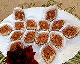 A picture of step 4 of Makroud with Honey Syrup.