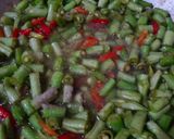 Foto langkah ke 2 dari resep Tumis Buncis Sosis.