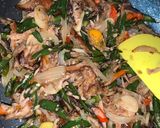 Foto langkah ke 5 dari resep Tongkol suir cabe hijau.